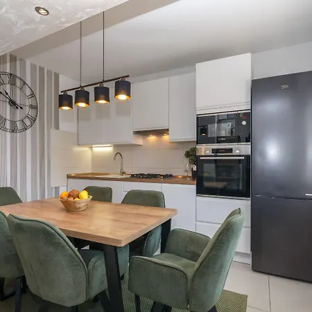 Faszinierendes Nur 500 Meter Zum Mit Meerblick, Whirlpool, Grill Dramalj