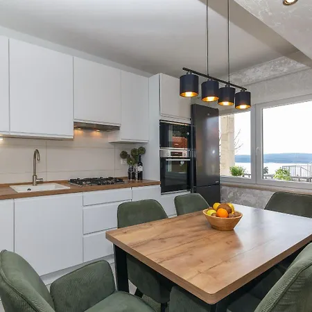 Faszinierendes Nur 500 Meter Zum Mit Meerblick, Whirlpool, Grill * Dramalj