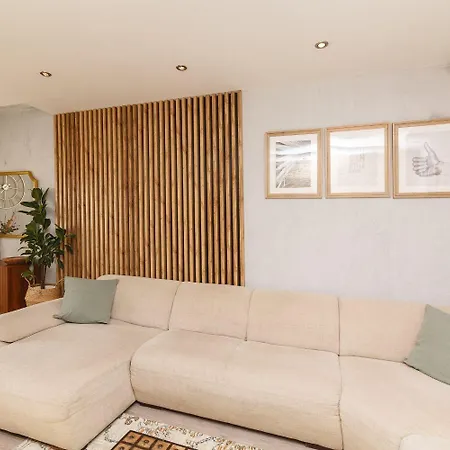 Faszinierendes Nur 500 Meter Zum Mit Meerblick, Whirlpool, Grill Semesterbostad Dramalj