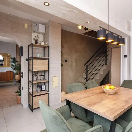 Faszinierendes Nur 500 Meter Zum Mit Meerblick, Whirlpool, Grill Dramalj