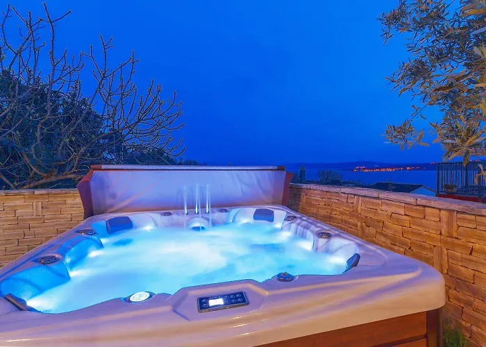Faszinierendes Nur 500 Meter Zum Mit Meerblick, Whirlpool, Grill