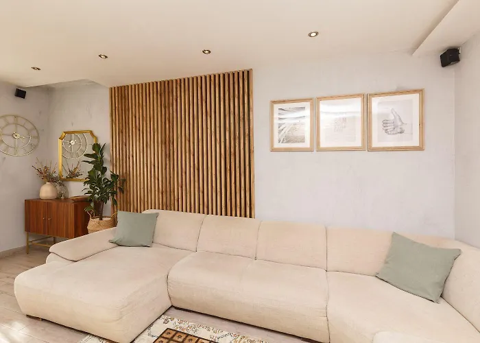 Faszinierendes Nur 500 Meter Zum Mit Meerblick, Whirlpool, Grill Vakantiehuis Dramalj